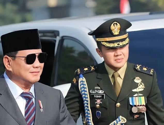 Prabowo Angkat Mayor Teddy Jadi Seskab, Ini Gaji dan Tunjangan yang Diterima